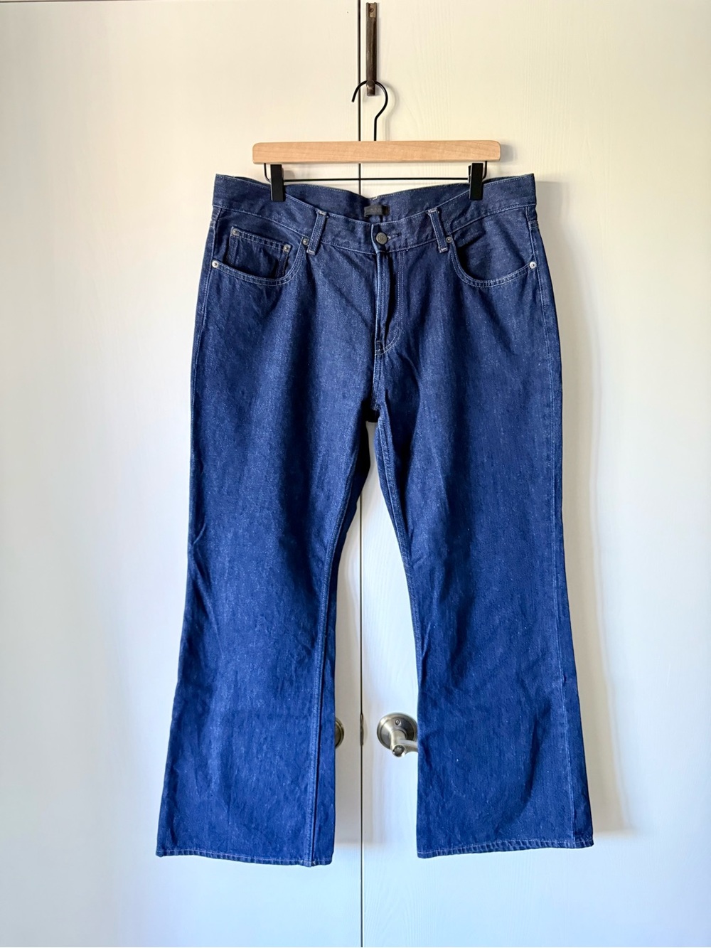 Uniqlo Low Rise Bootcut Jeans Dark Wash